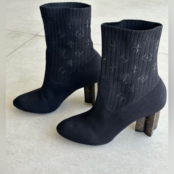 LOUIS VUITTON Monogram Stretch Fabric Silhouette Ankle Boots Black EU 40 US 10 - Picture 9 of 13